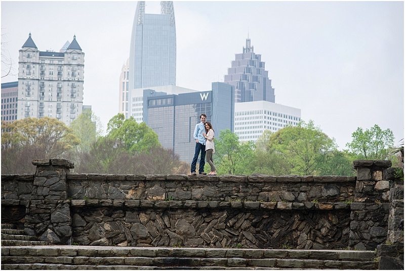 Piedmont Park engagements - Atlanta, Georgia | Photography by Laura Barnes Photo