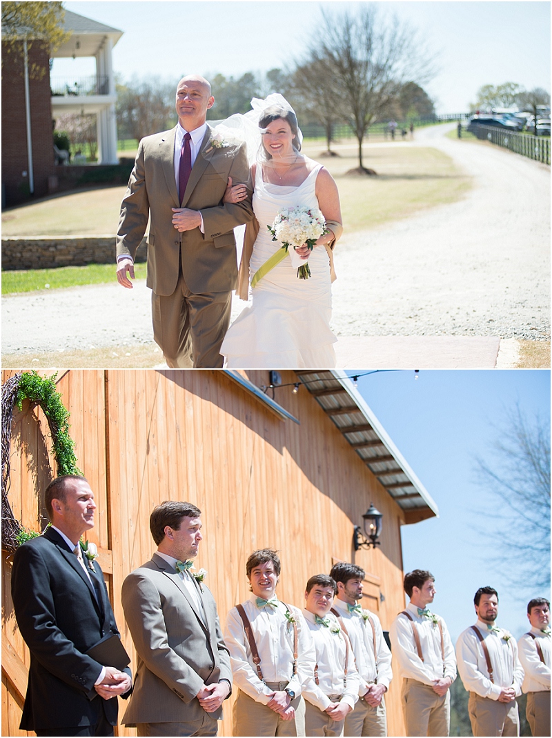 The Wright Farm vintage barn wedding | Photography by Laura Barnes Photo