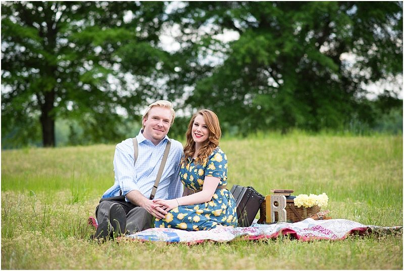 The Notebook engagement session | Photography by Laura Barnes Photo