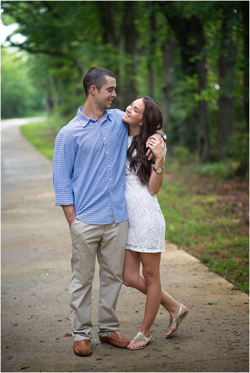 Georgia engagement session - Photography by Laura Barnes Photo