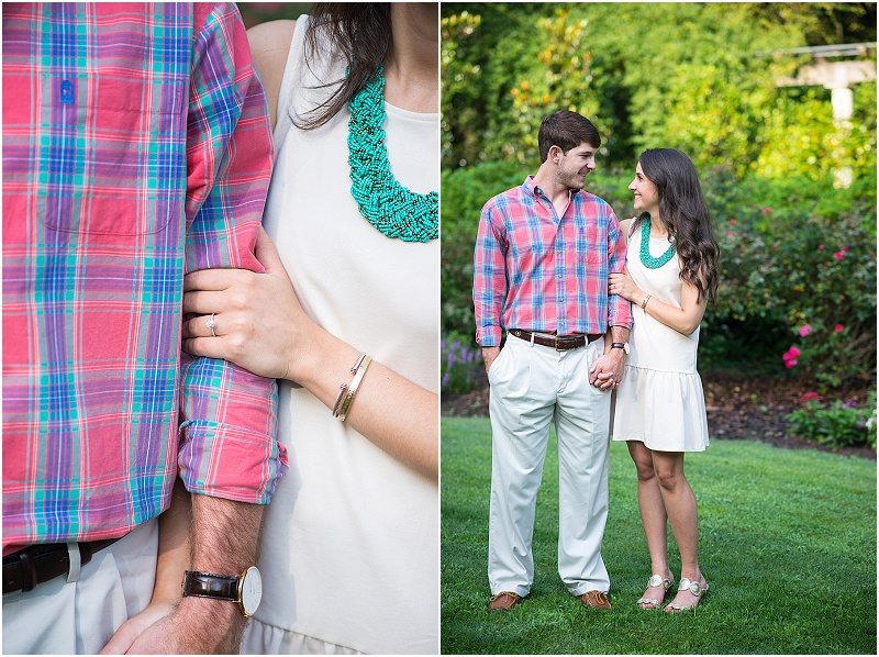 Cator Wooldford Gardens engagement session | Photography by Laura Barnes Photo 