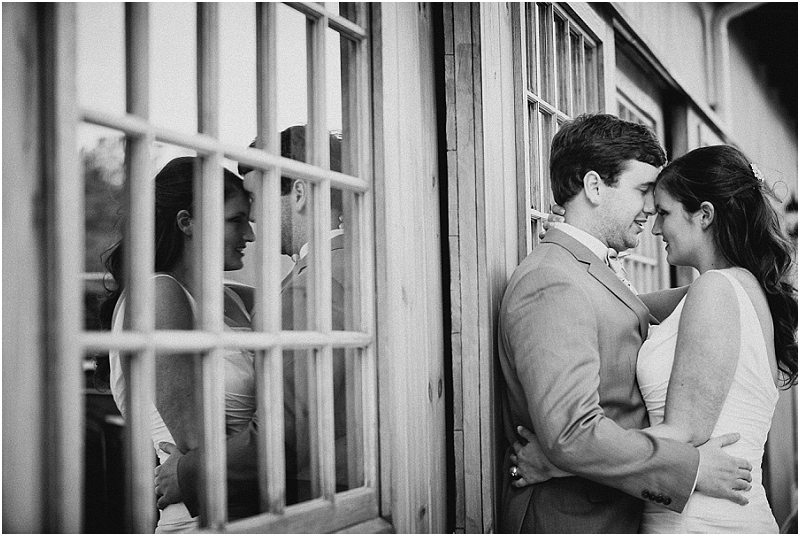 The Wright Farm vintage barn wedding | Photography by Laura Barnes Photo